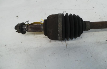 Renault Clio III BJ 06 Antriebswelle Gelenkwelle Vorn Rechts Beifahrerseite 1,2 55kw D4FD740